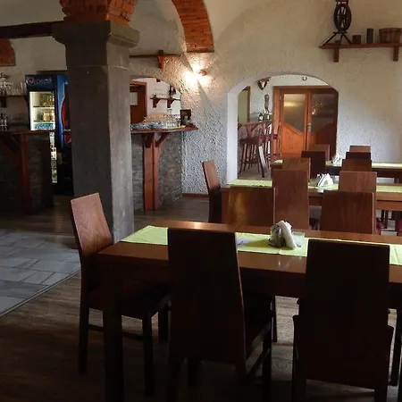بيت ضيافة Restaurace U Klary Bludov (Sumperk)