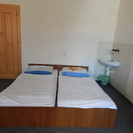 بيت ضيافة Restaurace U Klary *